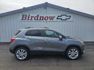 2020 Chevrolet Trax, $16999.00. Photo 1