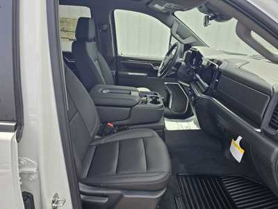 2025 Chevrolet 3500 Crew Cab, $73349.00. Photo 12