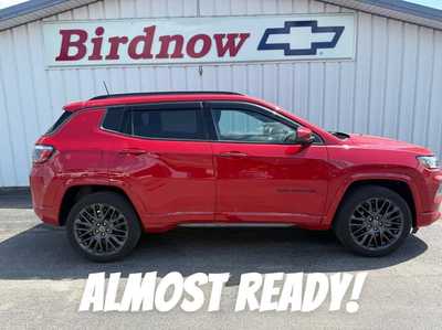 2022 Jeep Compass, $25990.00. Photo 1