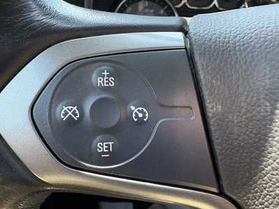 2018 Chevrolet 1500 Crew Cab, $25850.00. Photo 12