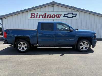 2018 Chevrolet 1500 Crew Cab, $25850.00. Photo 1