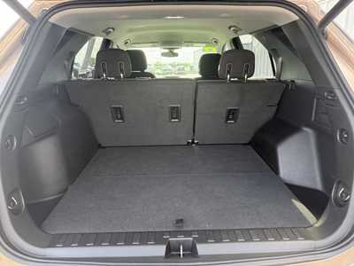 2019 Chevrolet Equinox, $17920.00. Photo 9