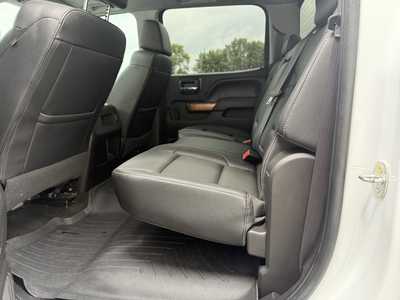 2017 Chevrolet 2500 Crew Cab, $46599.00. Photo 10