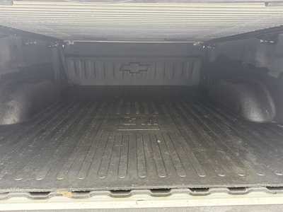 2017 Chevrolet 2500 Crew Cab, $46599.00. Photo 8