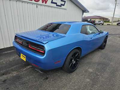 2016 Dodge Challenger, $24990.00. Photo 4