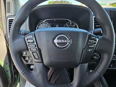 2022 Nissan Frontier, $31850.00. Photo 11