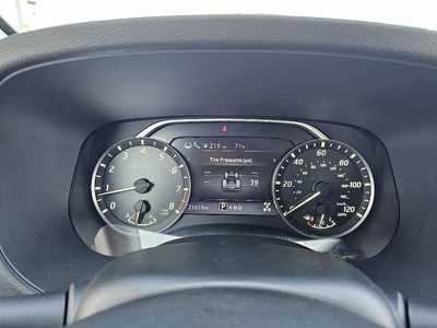 2022 Nissan Frontier, $31850.00. Photo 12