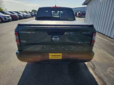 2022 Nissan Frontier, $31850.00. Photo 5