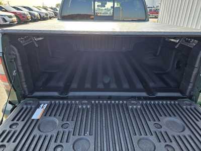 2022 Nissan Frontier, $31850.00. Photo 6