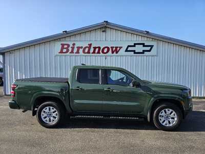 2022 Nissan Frontier, $31850.00. Photo 1
