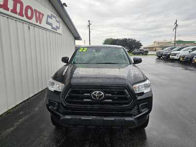 2022 Toyota Tacoma, $33725.00. Photo 3