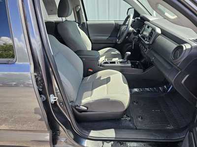 2022 Toyota Tacoma, $33755.00. Photo 12
