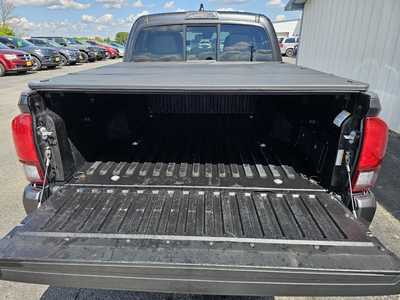 2022 Toyota Tacoma, $33755.00. Photo 6