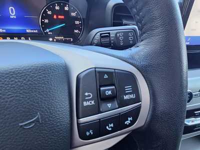 2022 Ford Explorer, $31860.00. Photo 12
