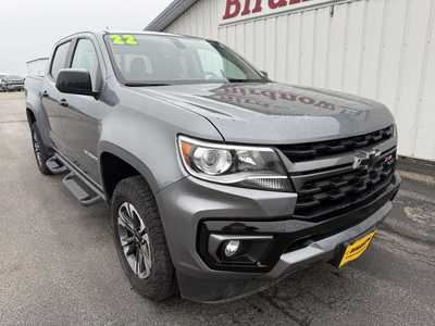 2022 Chevrolet Colorado Crew Cab, $28990.00. Photo 2