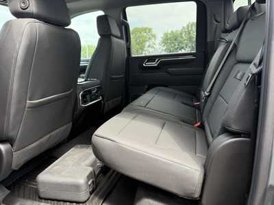 2025 Chevrolet 2500 Crew Cab, $74485.00. Photo 10