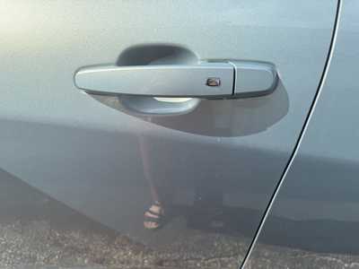 2022 Chevrolet Equinox, $24990.00. Photo 11