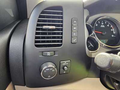 2008 Chevrolet 2500 Ext Cab, $18655.00. Photo 9