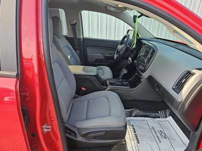 2018 Chevrolet Colorado Crew Cab, $23860.00. Photo 12
