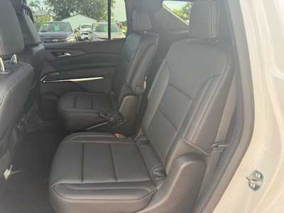 2025 Chevrolet Traverse, $45130.00. Photo 12