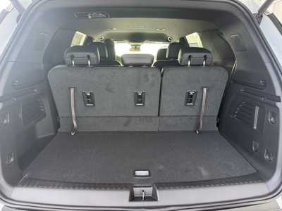 2025 Chevrolet Traverse, $45130.00. Photo 9