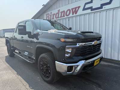 2025 Chevrolet 2500 Crew Cab, $62990.00. Photo 2