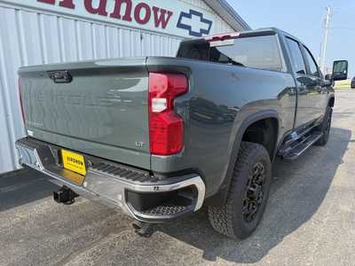 2025 Chevrolet 2500 Crew Cab, $62990.00. Photo 3