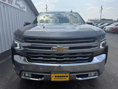 2021 Chevrolet 1500 Crew Cab, $33995.00. Photo 4