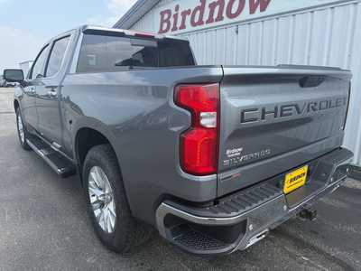 2021 Chevrolet 1500 Crew Cab, $33995.00. Photo 7