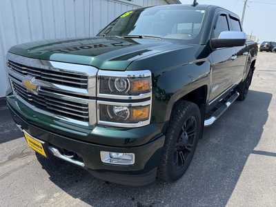 2015 Chevrolet 1500 Crew Cab, $25650.00. Photo 5