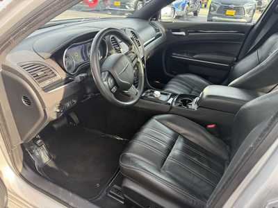 2022 Chrysler 300, $21395.00. Photo 10