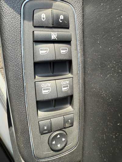 2022 Chrysler 300, $21395.00. Photo 12