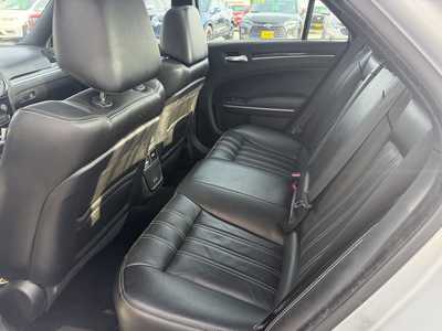 2022 Chrysler 300, $21395.00. Photo 9