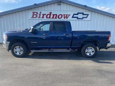 2024 RAM 1500 Crew Cab, $42963.00. Photo 5