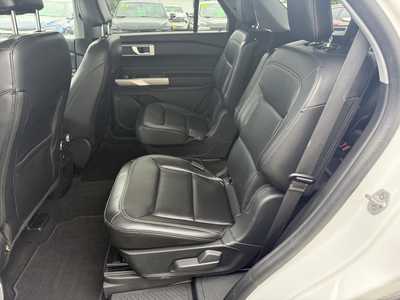 2021 Ford Explorer, $22850.00. Photo 11