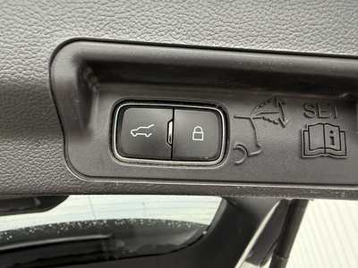 2021 Ford Explorer, $22850.00. Photo 8