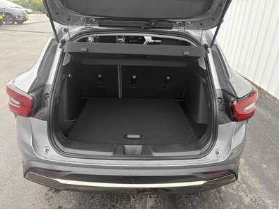 2025 Chevrolet Trax, $25840.00. Photo 8