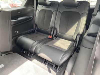 2024 Jeep Grand Cherokee L, $32250.00. Photo 11