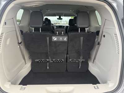 2020 Chrysler Pacifica, $16855.00. Photo 9