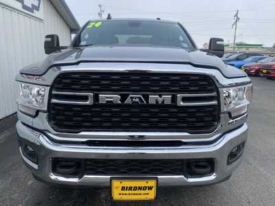 2024 RAM 2500 Crew Cab, $39990.00. Photo 4