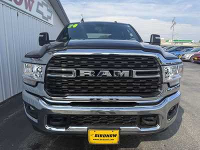 2024 RAM 2500 Crew Cab, $39990.00. Photo 4