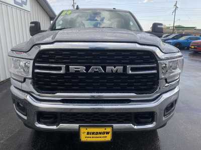 2024 RAM 2500, $42990.00. Photo 4