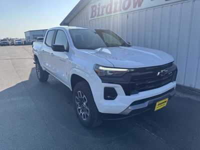 2026 Chevrolet Colorado Crew Cab, $44990.00. Photo 2