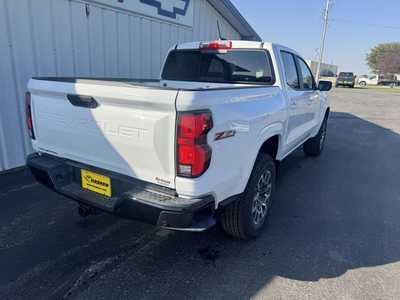 2026 Chevrolet Colorado Crew Cab, $44990.00. Photo 3
