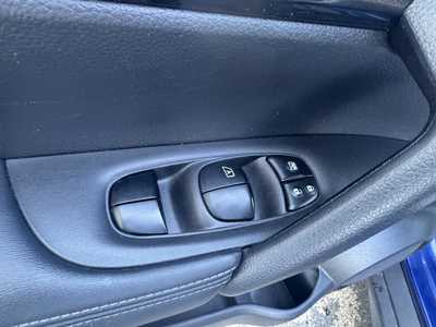 2018 Nissan Rogue, $15799.00. Photo 11