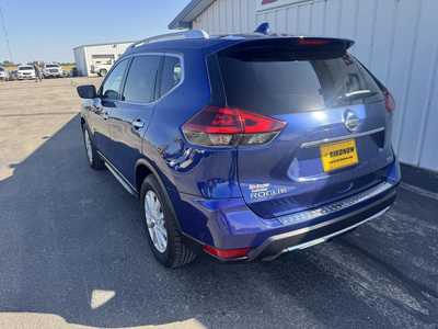 2018 Nissan Rogue, $15799.00. Photo 4