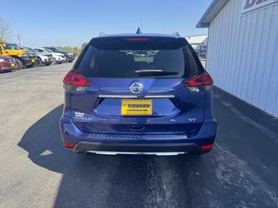 2018 Nissan Rogue, $15799.00. Photo 5