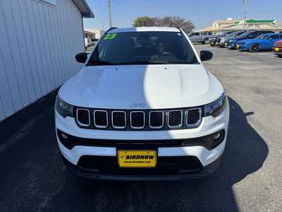 2023 Jeep Compass, $21990.00. Photo 3