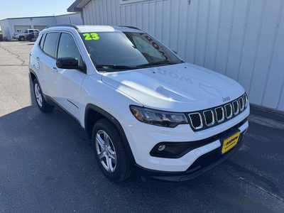 2023 Jeep Compass, $21990.00. Photo 9