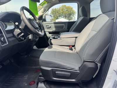 2017 RAM 2500 Reg Cab, $21599.00. Photo 10